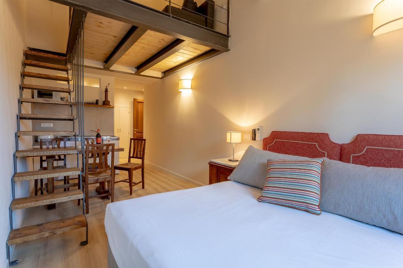 Ramaglianti Apartments Suite Tre Firenze Bagian luar foto