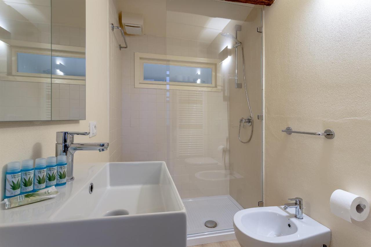 Ramaglianti Apartments Suite Tre Firenze Bagian luar foto